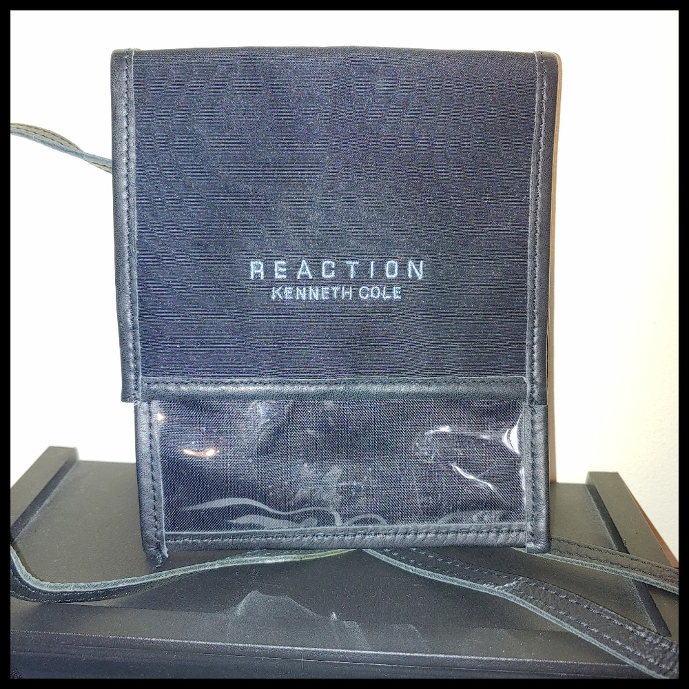 Kenneth Cole Reaction Thin Strapped Wallet